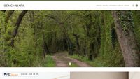 Screenshot di benchmarkfurniture.com